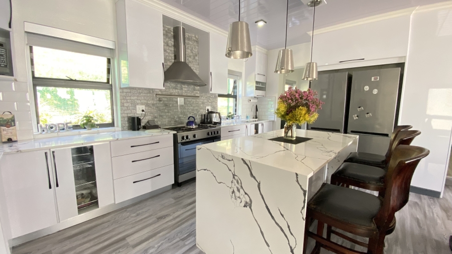 3 Bedroom Property for Sale in Seaforth Western Cape